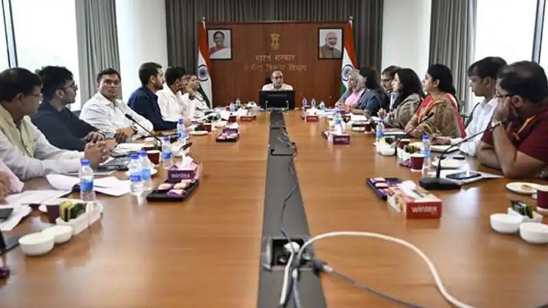 Empowered Committee Reviews Proposals to Speed Up Growth of Women-Led Rural Enterprises